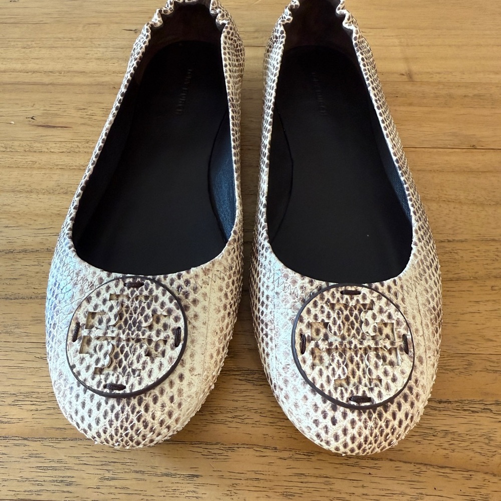 Snake Skin Minnie Travel Ballet Flats